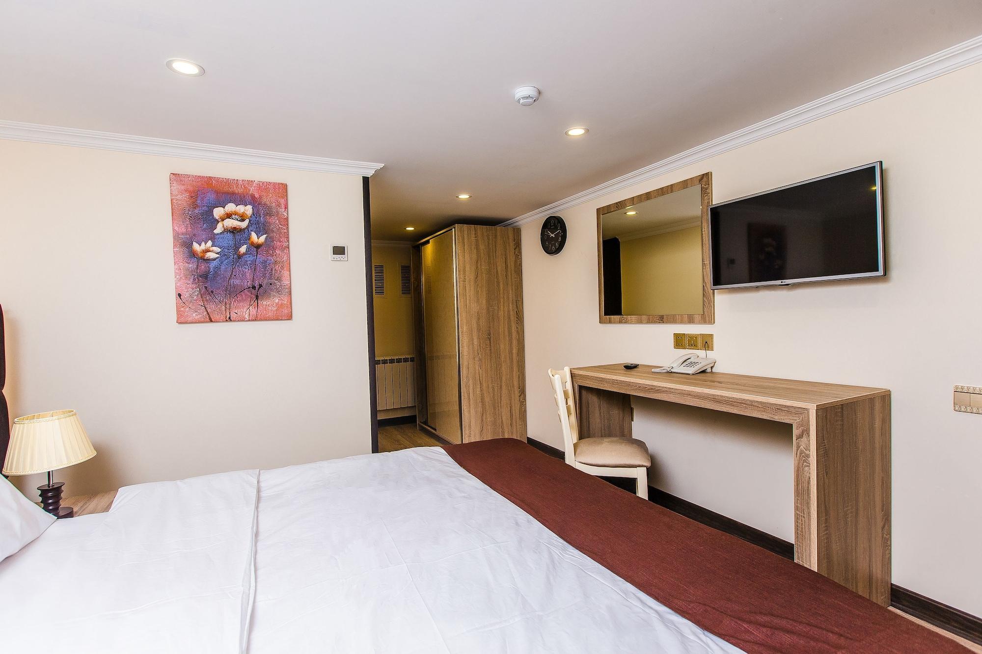 Deluxe City Hotel Baky Esterno foto