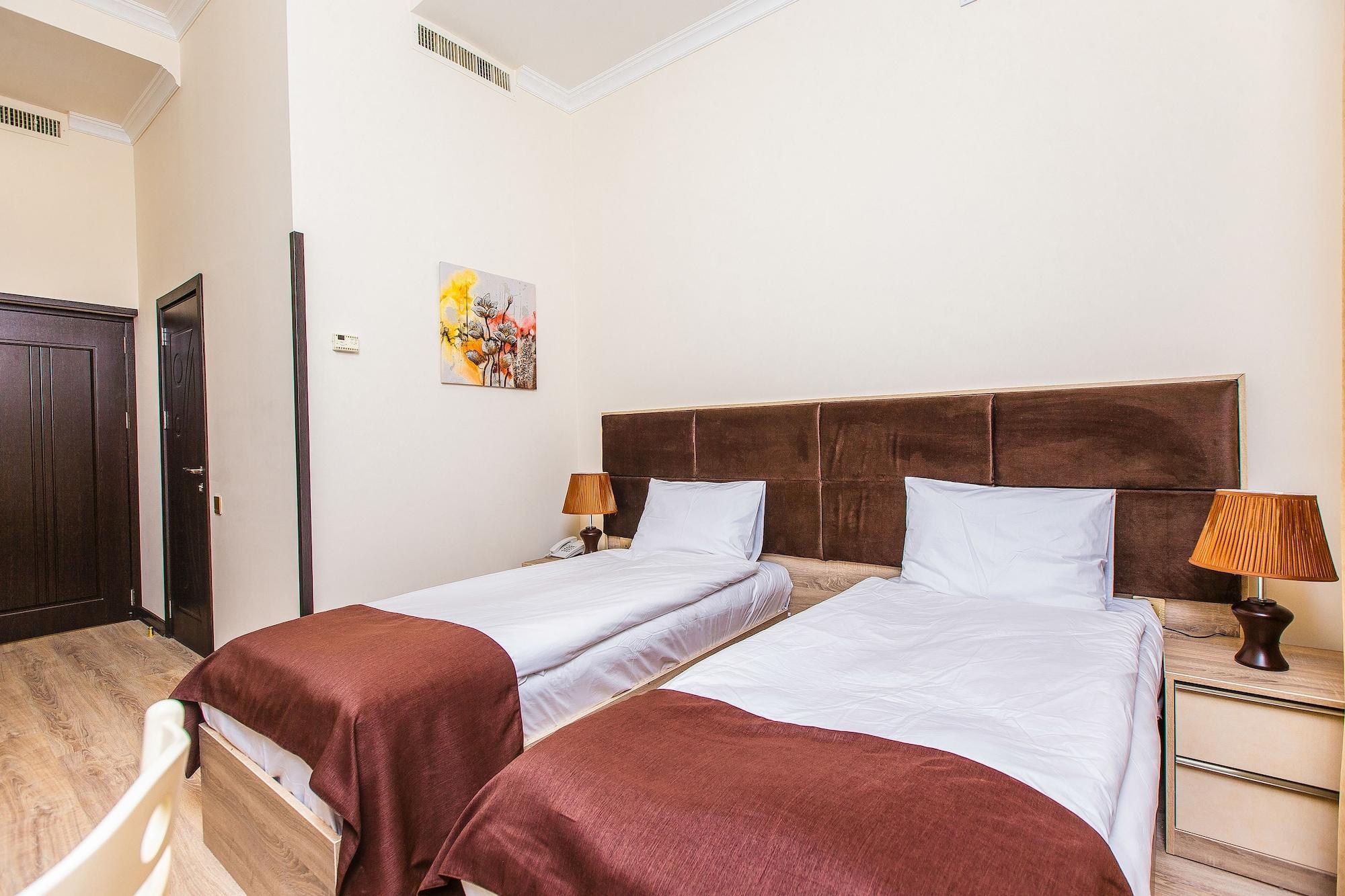 Deluxe City Hotel Baky Esterno foto
