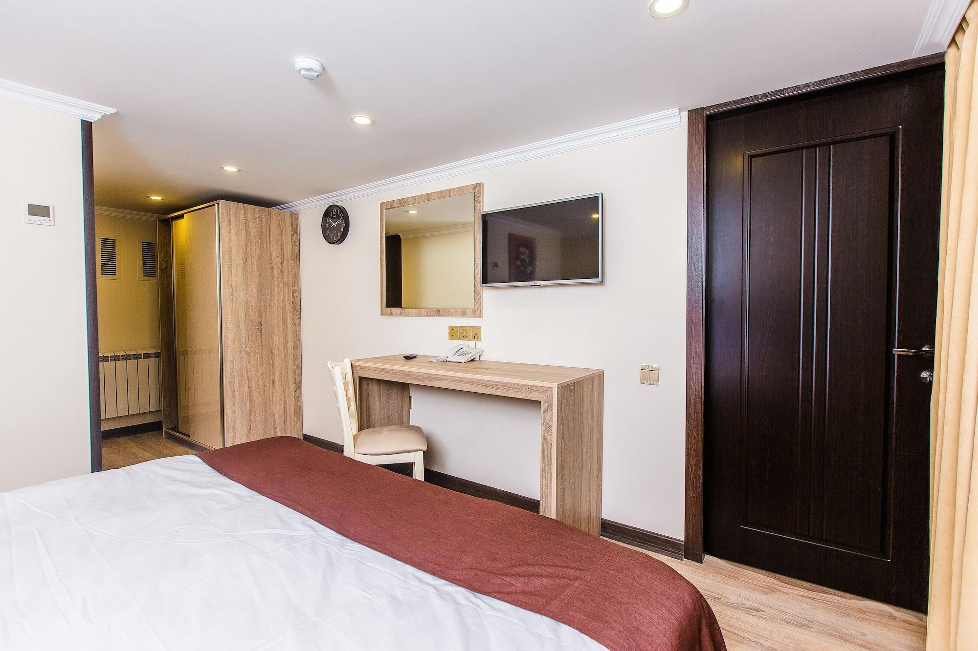 Deluxe City Hotel Baky Esterno foto
