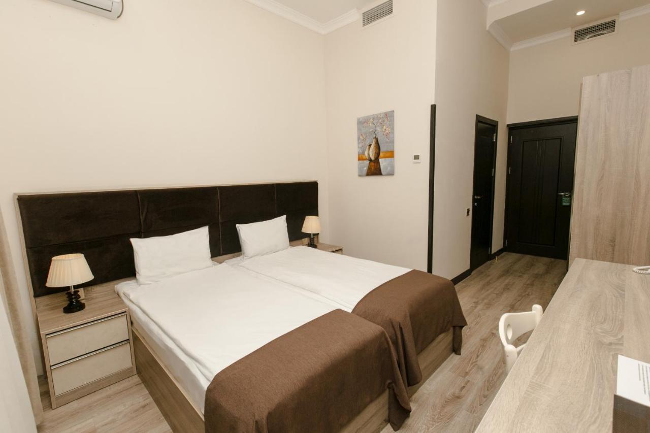 Deluxe City Hotel Baky Esterno foto