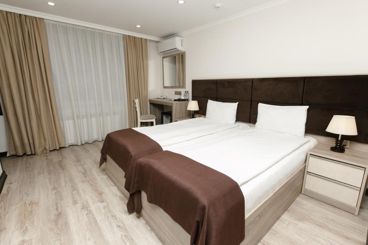Deluxe City Hotel Baky Esterno foto