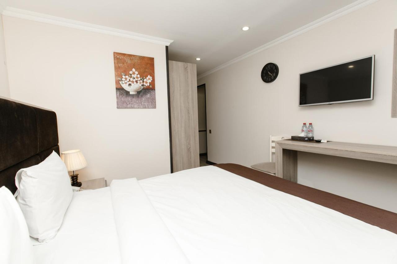 Deluxe City Hotel Baky Esterno foto