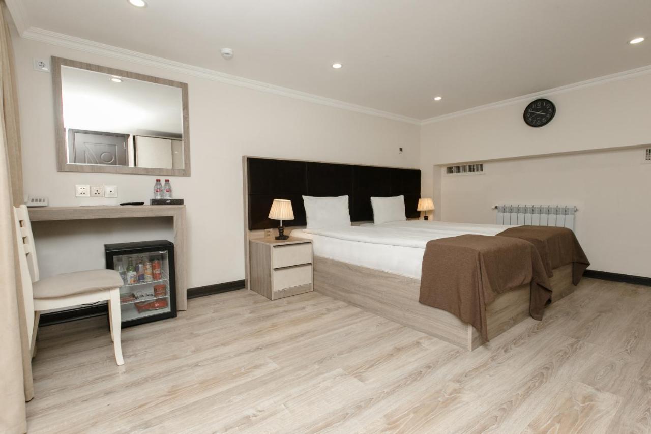 Deluxe City Hotel Baky Esterno foto
